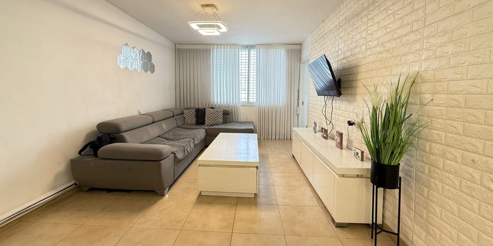 WhatsApp Image 2026-04-09 at 09.58.42