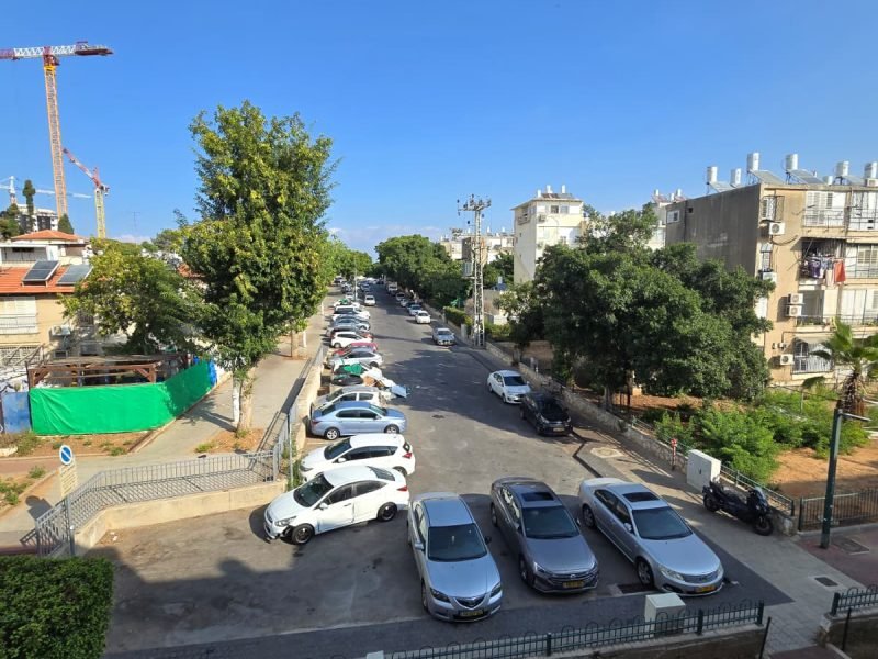 c6bffced-94d3-4aef-a12e-eae34cd31553