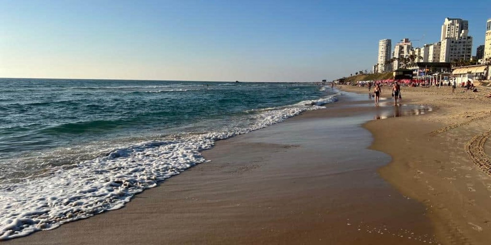 טיילת בת ים